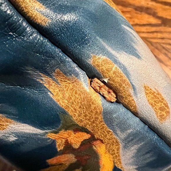 Patricia Nash set of 3 includes leather clutch and 2 RFID leather Wallets - Picture 12 of 16